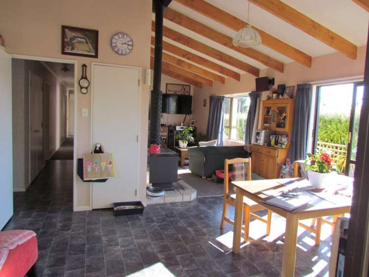 147 Wrekin Road Fairhall_5