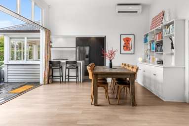 8 Aikmans Road_3