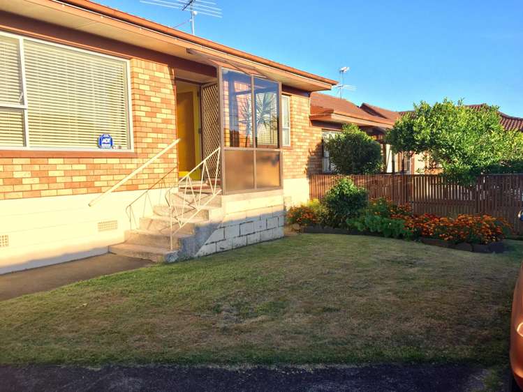 2/17 Turama Road Royal Oak_8