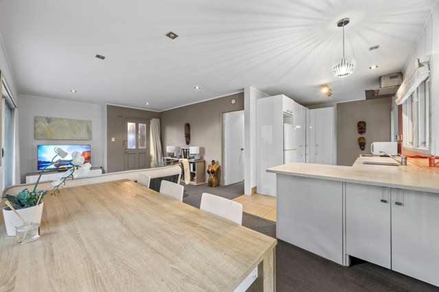 2/15 Riverview Road Panmure_4