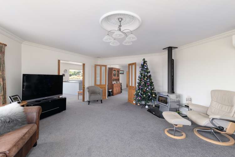 1329 Devon Road Waitara_5