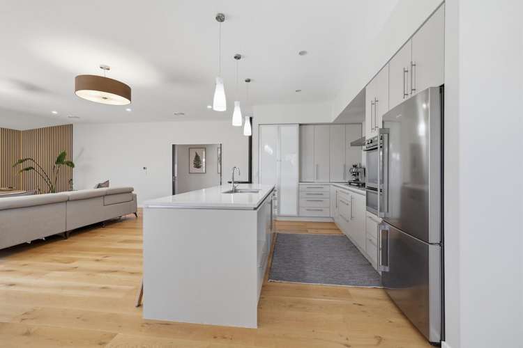 8 Silver Springs Boulevard Mosgiel_1