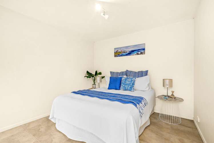 2/51 Holly Street Avondale_8