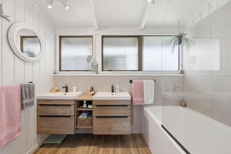 6 Vela Place Clarks Beach_29