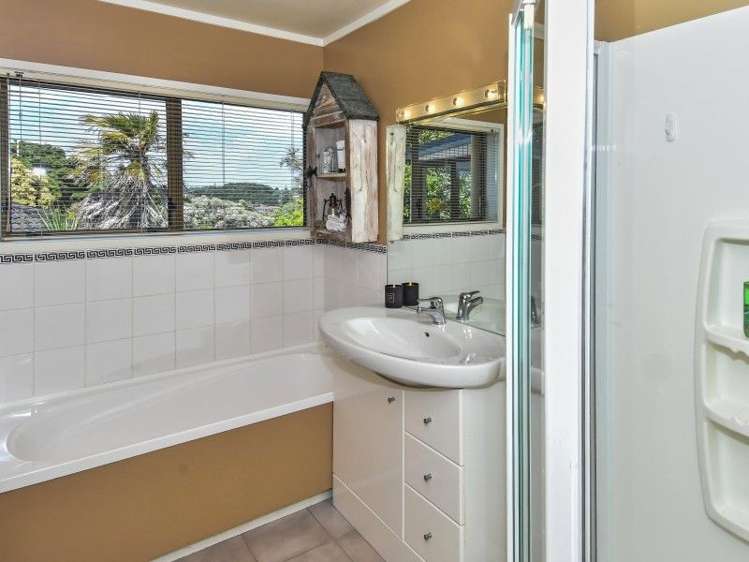 3 Tilia Place Totara Heights_13