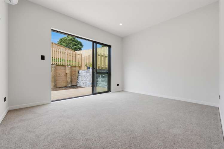 8 Whale Bay Rise Gulf Harbour_19