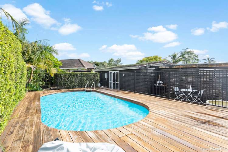 712 Te Atatu Road Te Atatu Peninsula_11