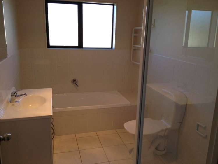 24 Shah Place Glen Eden_6