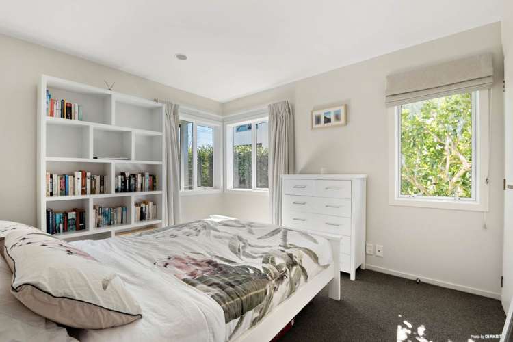 2/20 Tui Glen Road Birkenhead_8