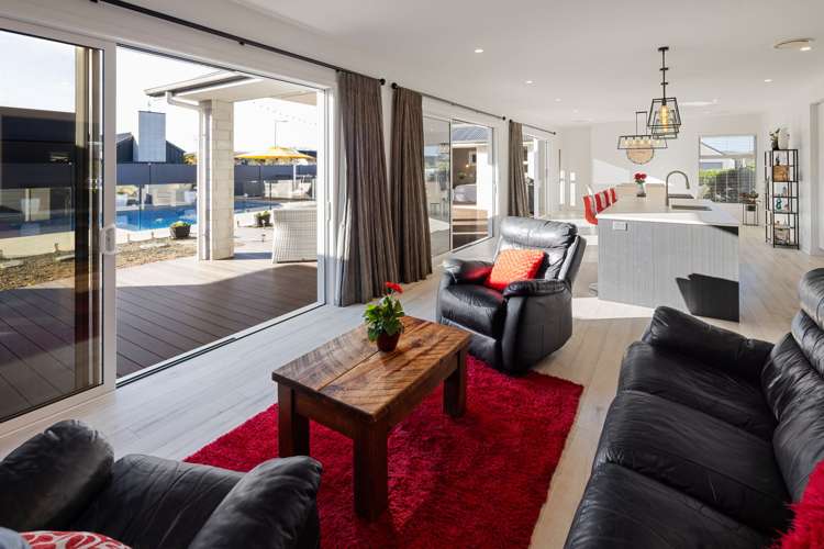 85 Alan Livingston Drive Cambridge_12