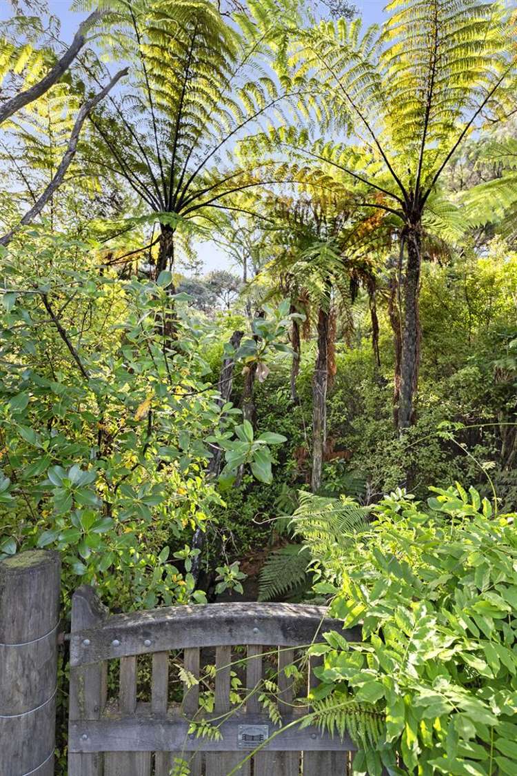 60 James Paige Lane Riverhead_46