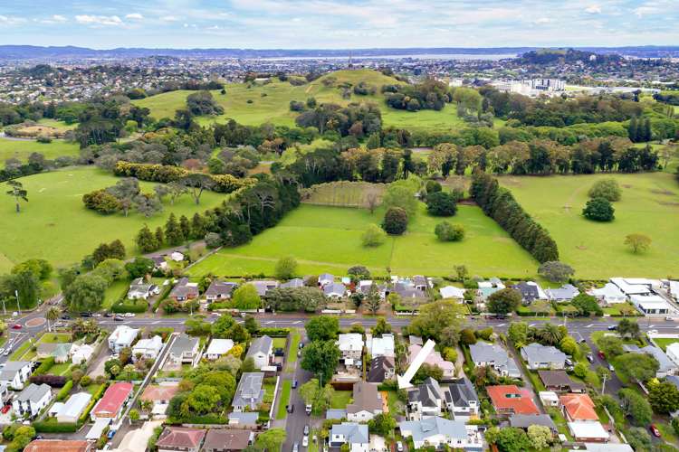 51 Tawhiri Road One Tree Hill_20