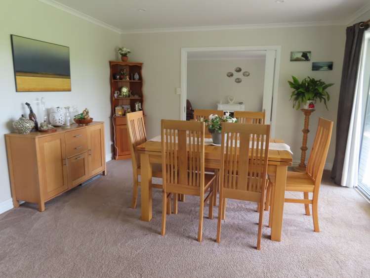 63 Knight Road Dannevirke_5