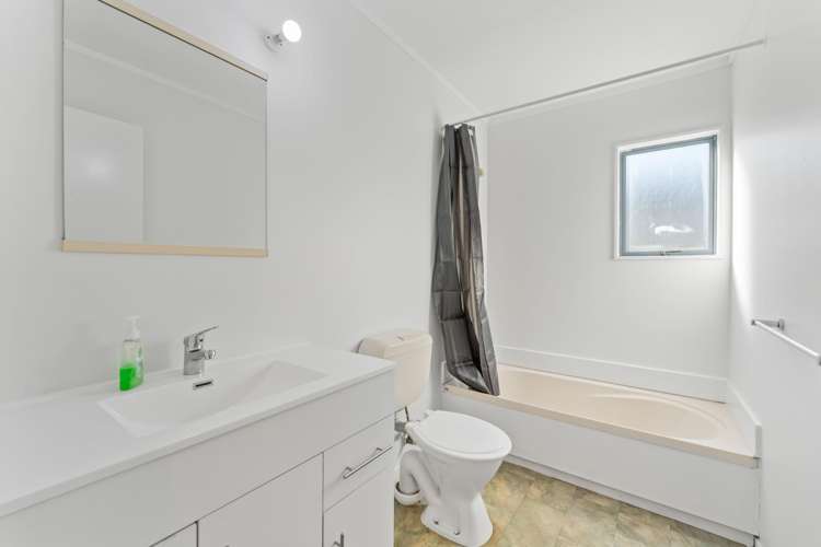 1/44 Laughton Street Taupo_15