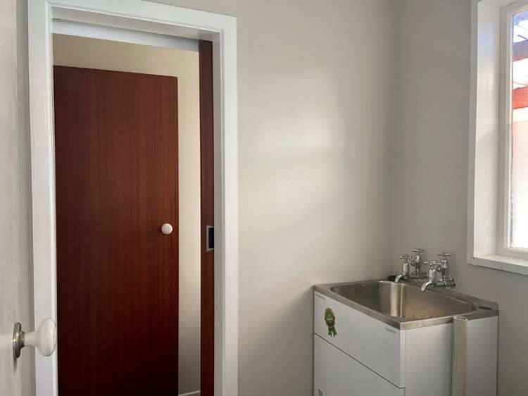 1/1029 Beatty Street 10490_8