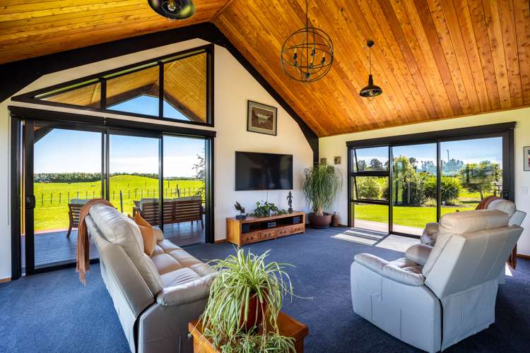 31 Kaihihi Road Okato_10