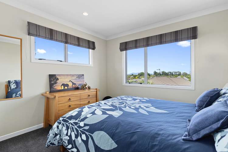 7 Hawkridge Rise Huntington_14