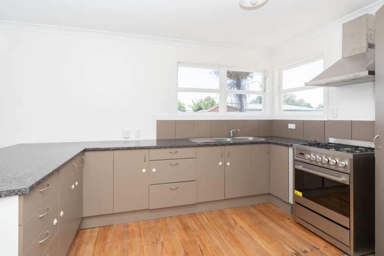 5 Guy Place Melville_5