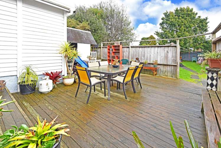 2 Mckean Avenue Manurewa_13