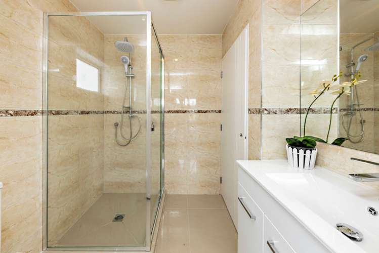 50a Preston Road Clover Park_8