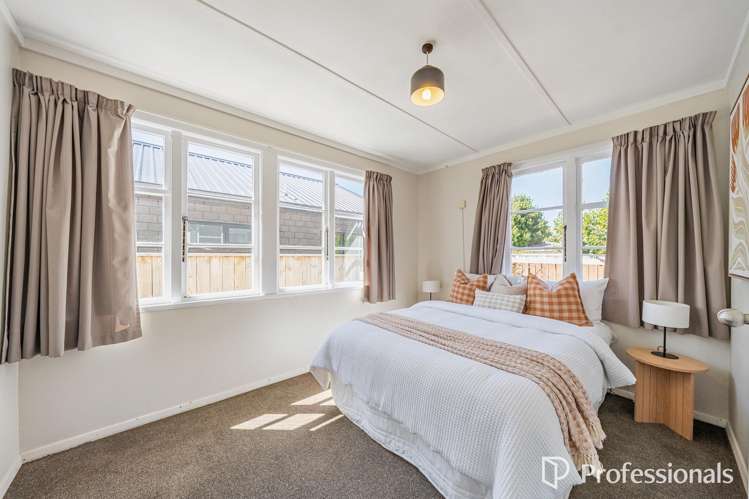 2 Churton Crescent Taita_9