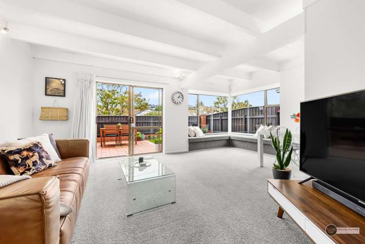 9 Colin Grove Lower Hutt_1