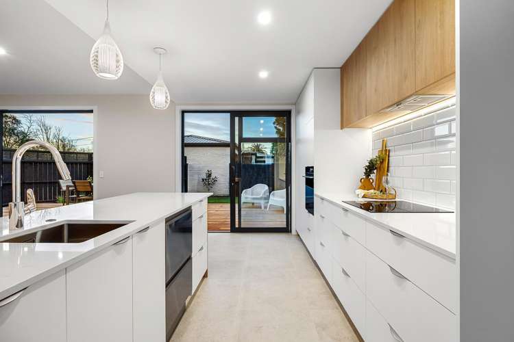 1 & 2/14 Grange Street Hillsborough_3