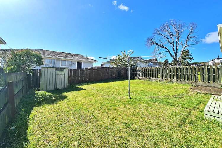 1/4 Courant Place Clover Park_11