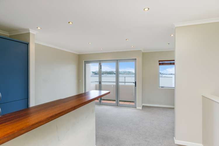 55/305 Evans Bay Parade Hataitai_3