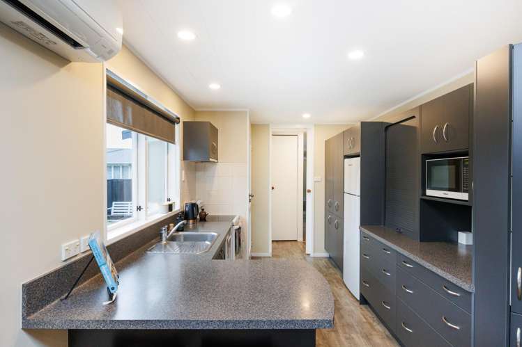 644 Featherston Street Roslyn_14