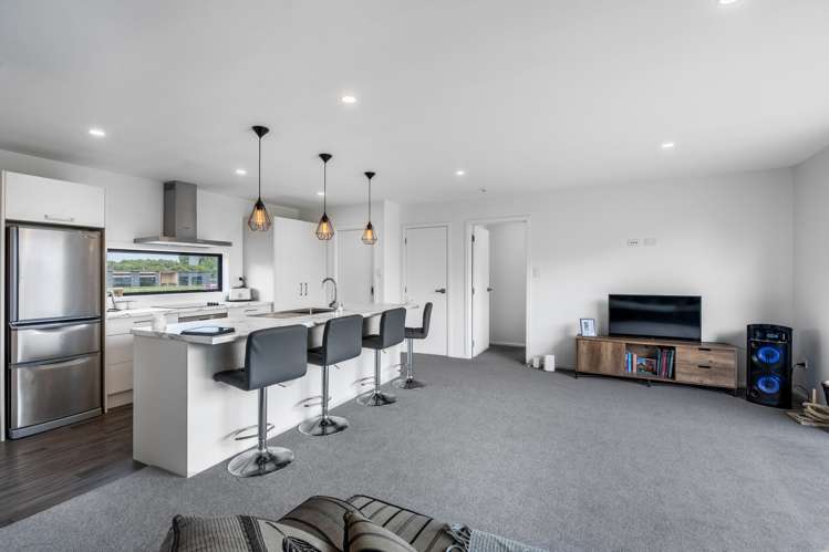 87 Blairlogie Close Otatara_4