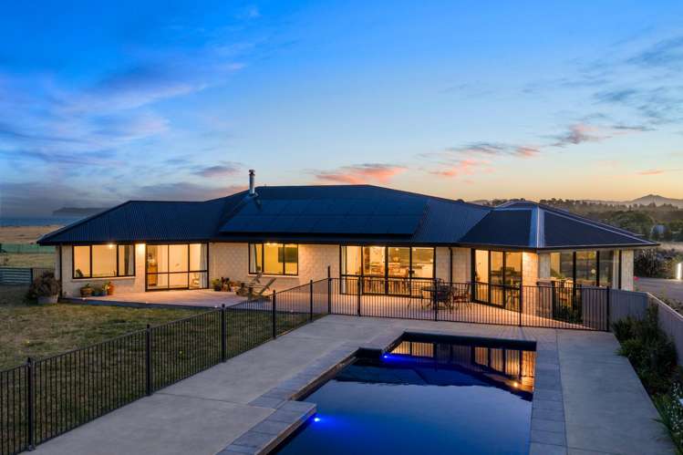 37 Ocean View Crescent Rarangi_52