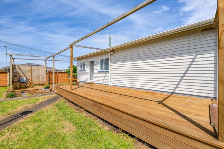 2 Bone Crescent Hawera_18