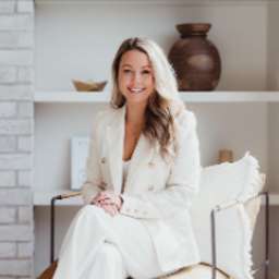Sara Davis