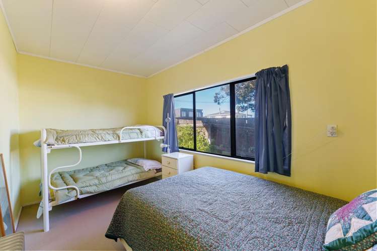 9 Moana Street Otaki Beach_14