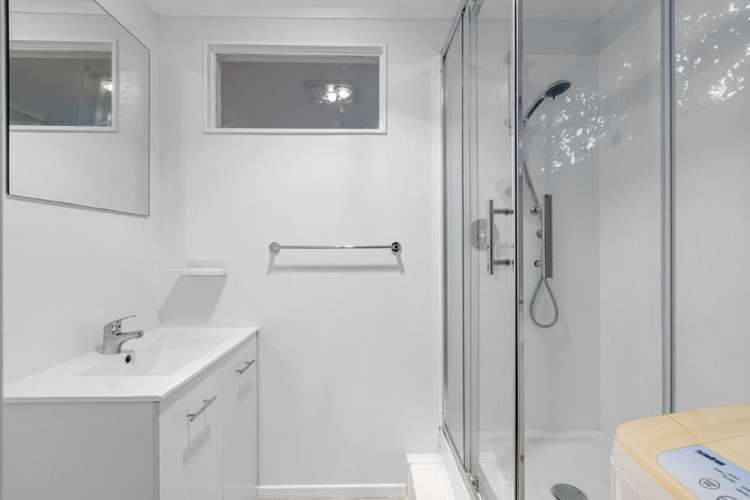 9 Pohutukawa Avenue Red Beach_10