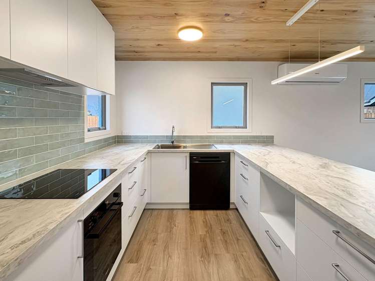 2/46 Sullivan Av Woolston_2