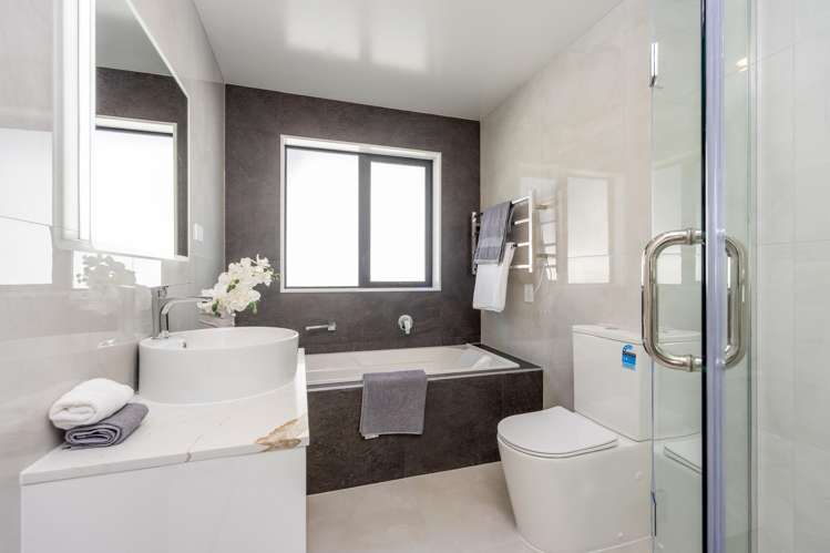25 Obelus Road Flat Bush_10