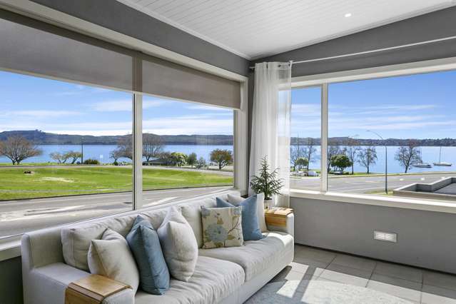 382 Lake Terrace Two Mile Bay_1