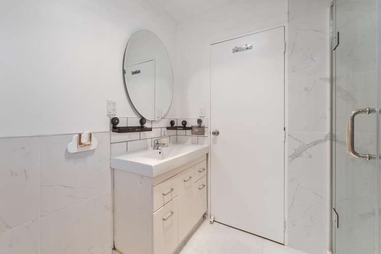 33A Lilburn Crescent Massey_10