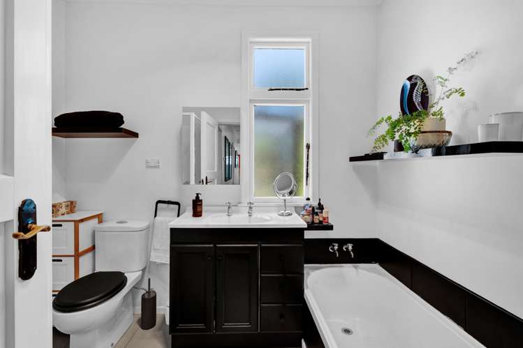 20 Walsh Road Westown_14