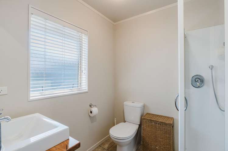 1 Jean Place Pukete_13