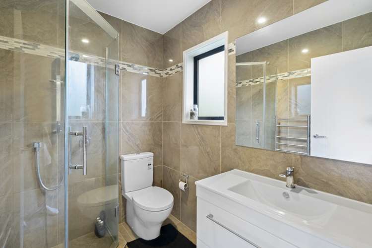 60a Shetland Street Glen Eden_31