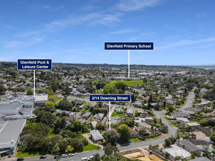 2/14 Downing Street Glenfield_16