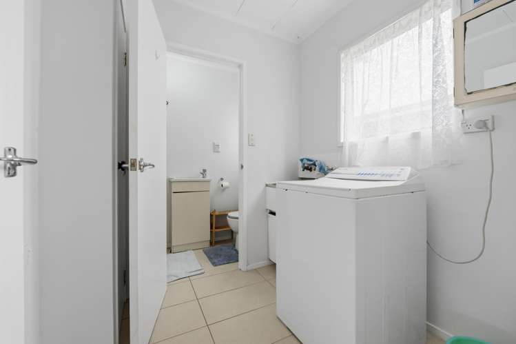 1/8 Chichester Drive Rosehill_13