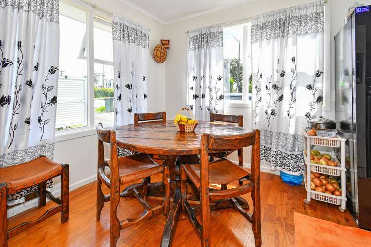 57 Preston Road Clover Park_5