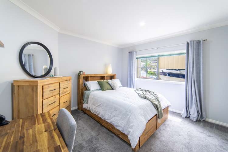 55 Waldorf Crescent Orewa_25