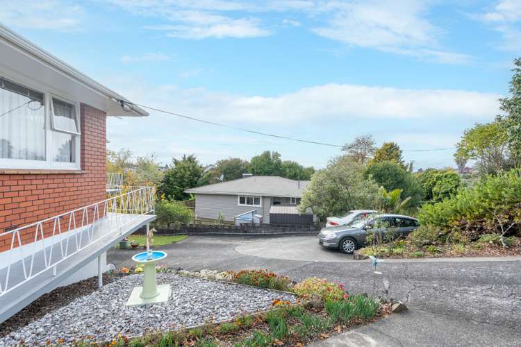 337 Cobham Drive Hillcrest_28