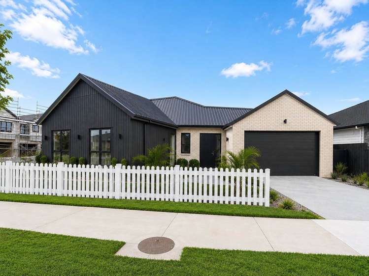438 Te Taruna Drive_0