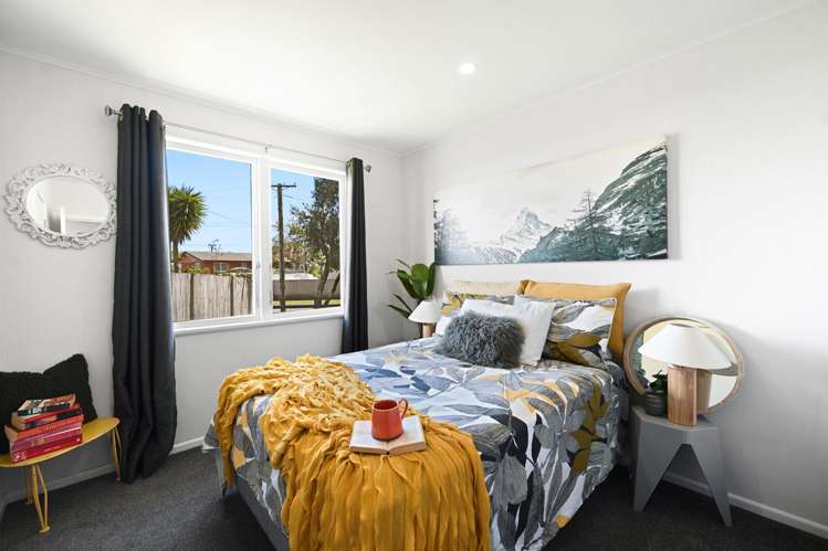 56 Southsea Crescent Silverdale_9